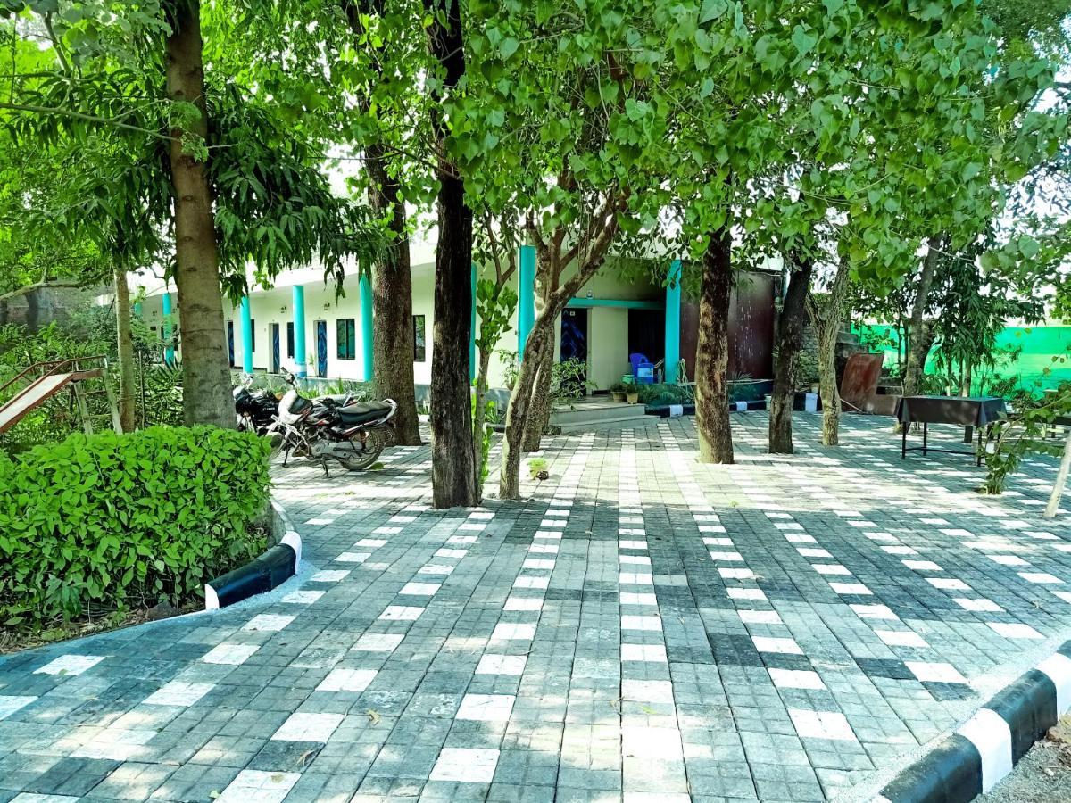 Hotel Green Park Jabalpur Exterior foto